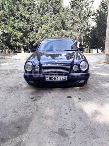 Mercedes E 240 1999, 240,000 km - 2.4 l - Bakı