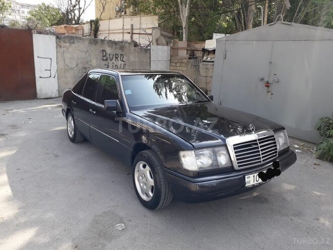 Mercedes E 230 1992, 110,000 km - 2.3 л - Bakı
