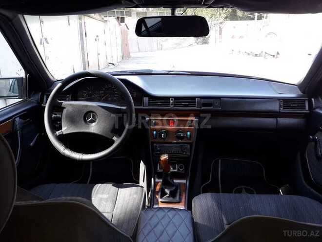 Mercedes E 230 1992, 110,000 km - 2.3 л - Bakı