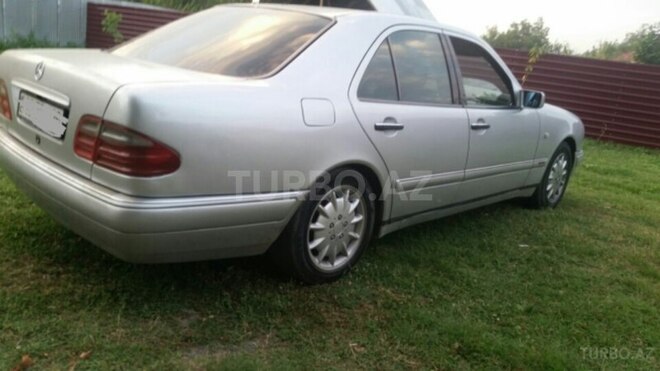 Mercedes E 280 1998, 228,000 km - 2.8 l - Zaqatala