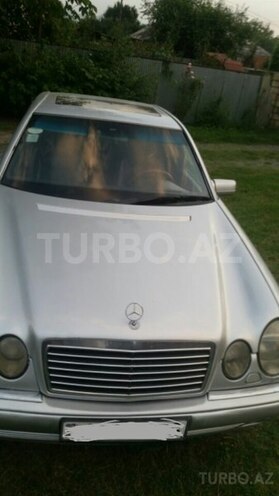 Mercedes E 280 1998, 228,000 km - 2.8 l - Zaqatala
