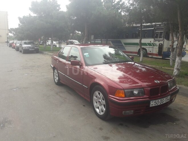 BMW 320 1993, 320,000 km - 2.0 l - Sumqayıt
