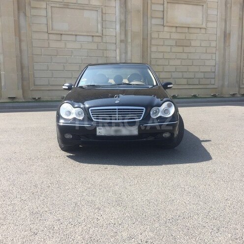 Mercedes C 240 2003, 243,500 km - 2.6 l - Bakı