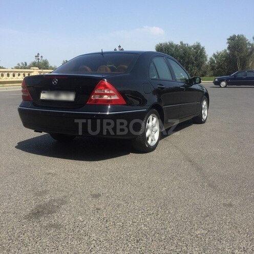 Mercedes C 240 2003, 243,500 km - 2.6 l - Bakı