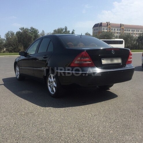 Mercedes C 240 2003, 243,500 km - 2.6 l - Bakı