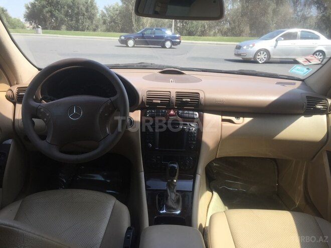 Mercedes C 240 2003, 243,500 km - 2.6 l - Bakı