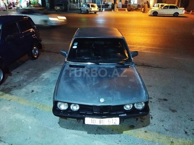 BMW 520 1988, 221,000 km - 2.0 l - Bakı