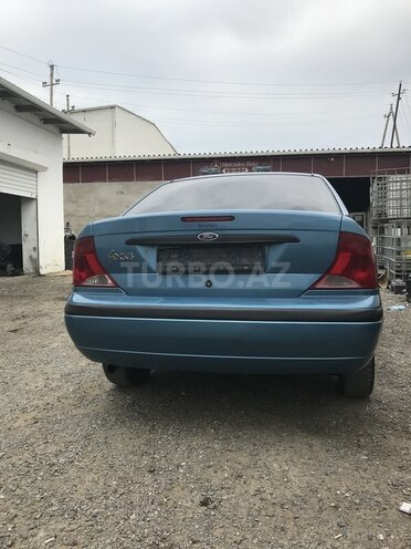 Ford Focus 2001, 130,000 km - 2.0 l - Bakı