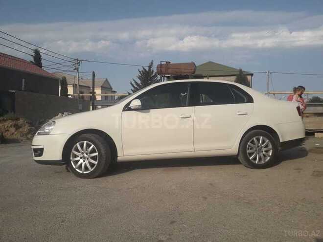 Volkswagen Jetta 2010, 122,100 km - 1.6 л - Bakı