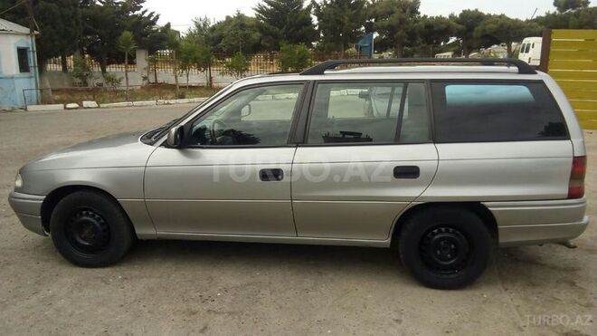 Opel Astra 1994, 341,311 km - 1.6 l - Bakı