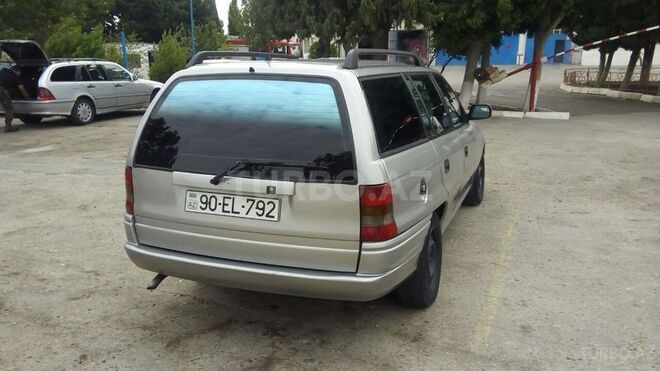 Opel Astra 1994, 341,311 km - 1.6 l - Bakı