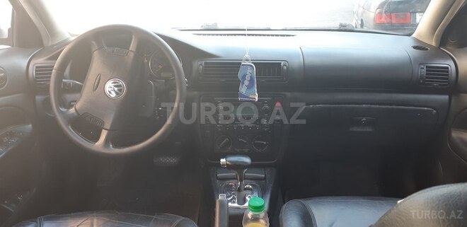 Volkswagen Passat 2002, 183,005 km - 1.8 l - Bakı