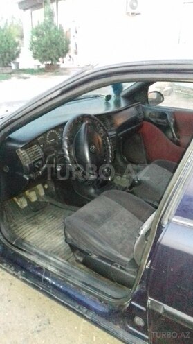 Opel Vectra 1997, 350,000 km - 1.6 l - Saatlı