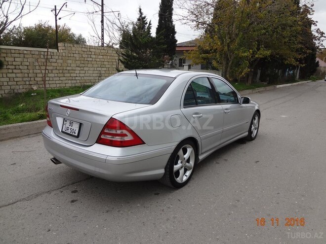 Mercedes C 230 2006, 215,000 km - 2.5 l - Bakı