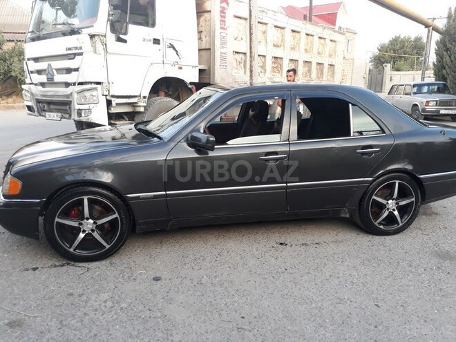Mercedes C 280 1995, 480,000 km - 2.8 l - Bakı