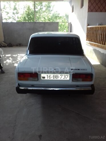 LADA (VAZ) 2107 2004, 180,000 km - 0.1 l - Samux