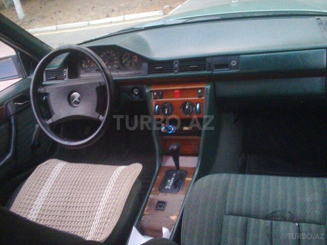 Mercedes E 230 1990, 320,000 km - 2.3 l - Sumqayıt