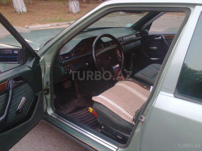 Mercedes E 230 1990, 320,000 km - 2.3 l - Sumqayıt