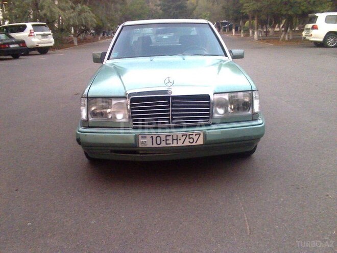 Mercedes E 230 1990, 320,000 km - 2.3 l - Sumqayıt