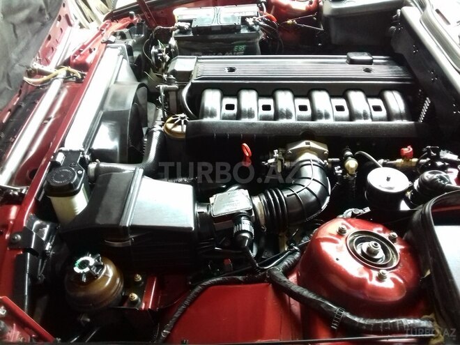 BMW 520 1991, 128,000 km - 2.0 l - Gəncə