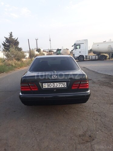 Mercedes E 280 1996, 235,484 km - 2.8 l - Bakı