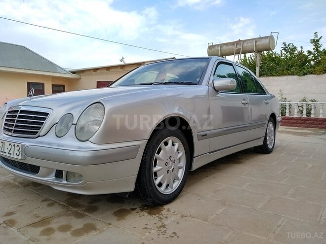 Mercedes E 200 2000, 237,000 km - 2.0 l - Salyan