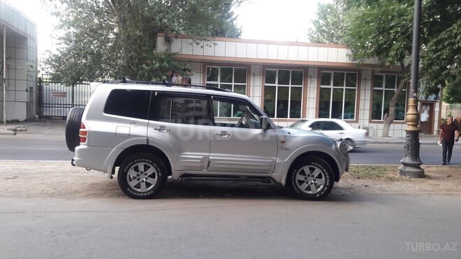 Mitsubishi Pajero 2002, 144,000 km - 3.0 л - Bakı