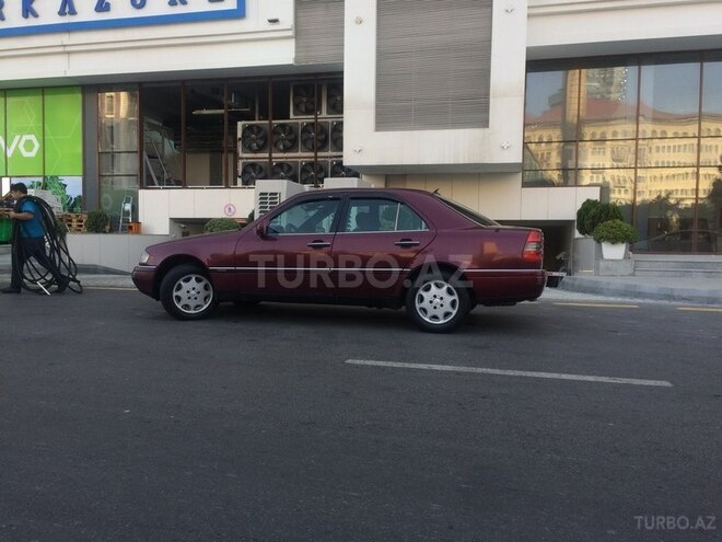 Mercedes C 180 1995, 345,000 km - 1.8 l - Bakı