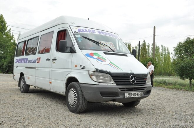 Mercedes Sprinter 313 2000, 747,969 km - 2.2 л - Sumqayıt