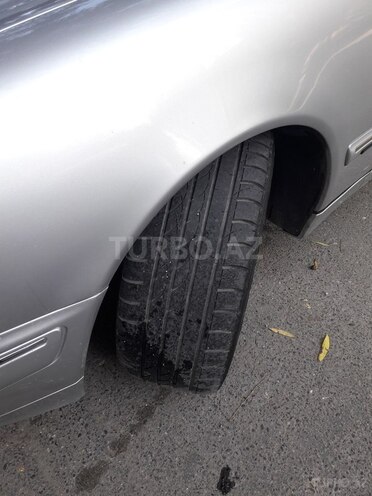 Mercedes E 200 2001, 190,000 km - 2.0 l - Bakı