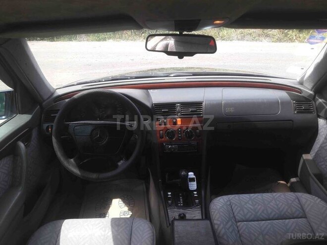 Mercedes C 220 1995, 265,000 km - 2.2 l - Ucar