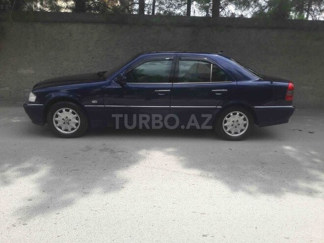 Mercedes C 220 1995, 265,000 km - 2.2 l - Ucar
