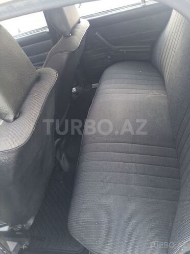 LADA (VAZ) 2106 2002, 250,000 km - 1.6 l - Salyan