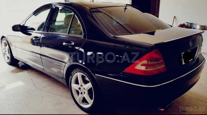 Mercedes C 240 2001, 234,000 km - 2.6 l - Qobustan