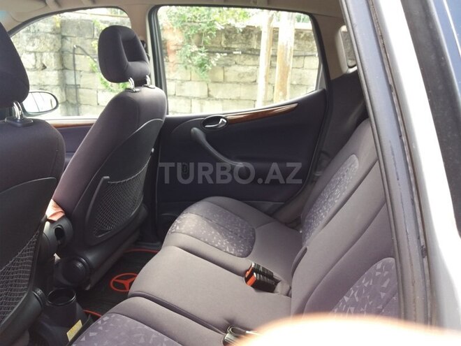 Mercedes A 160 2004, 83,000 km - 1.6 l - Astara