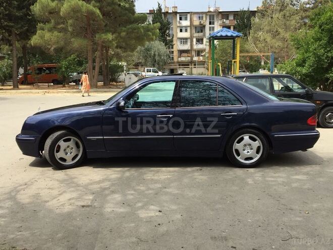 Mercedes E 280 2000, 284,000 km - 2.8 л - Bakı