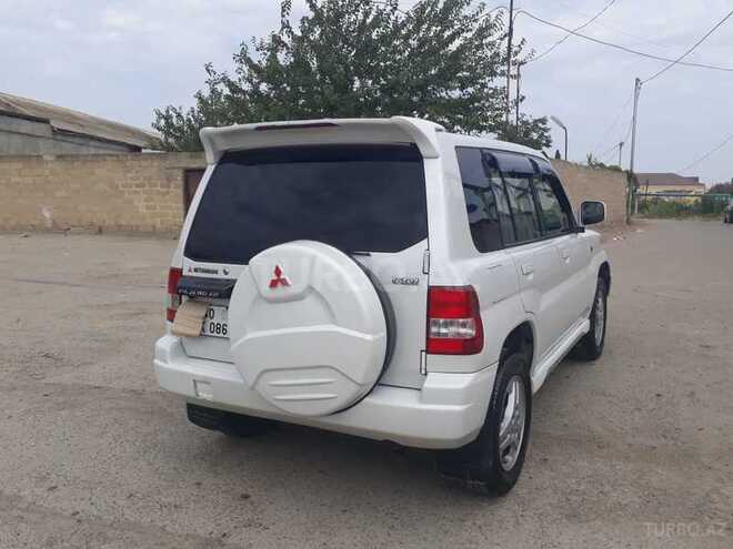Mitsubishi Pajero io 2000, 325,000 km - 1.8 л - Bakı