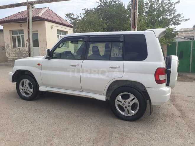 Mitsubishi Pajero io 2000, 325,000 km - 1.8 л - Bakı