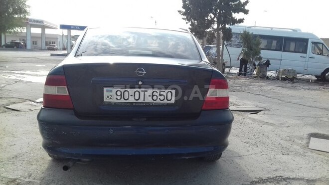 Opel Vectra 1998, 250,000 km - 1.6 l - Sumqayıt