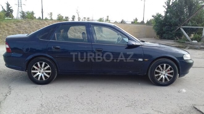 Opel Vectra 1998, 250,000 km - 1.6 l - Sumqayıt