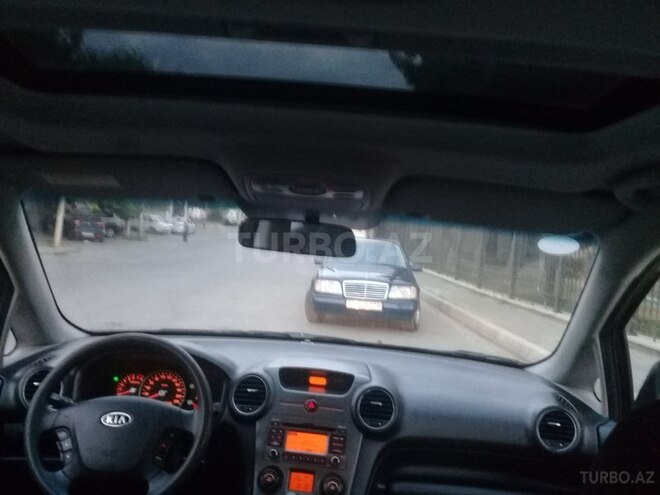 Kia Carens 2011, 142,000 km - 2.0 л - Bakı