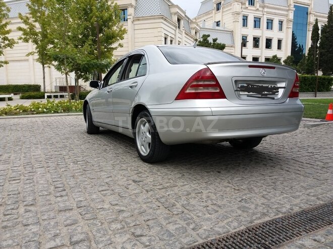 Mercedes C 240 2000, 258,352 km - 2.4 l - Bakı