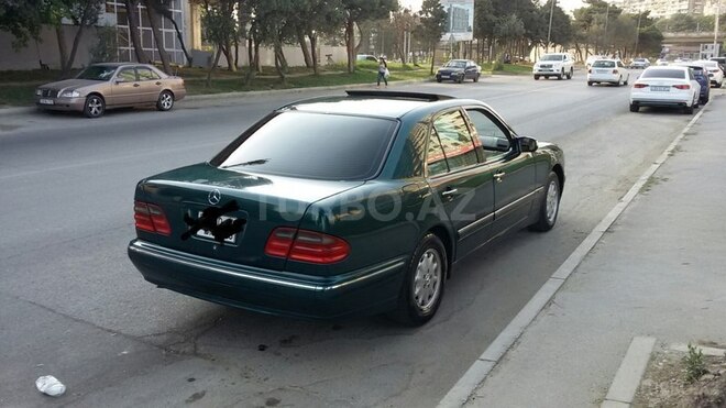 Mercedes E 230 1997, 250,000 km - 2.3 л - Bakı