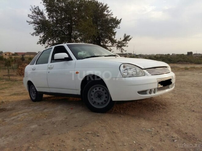 LADA (VAZ) Priora 2012, 173,000 km - 0.2 л - Salyan