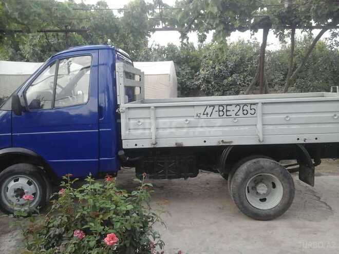 GAZ 330200 1996, 3,200,000 km - 2.4 л - Salyan