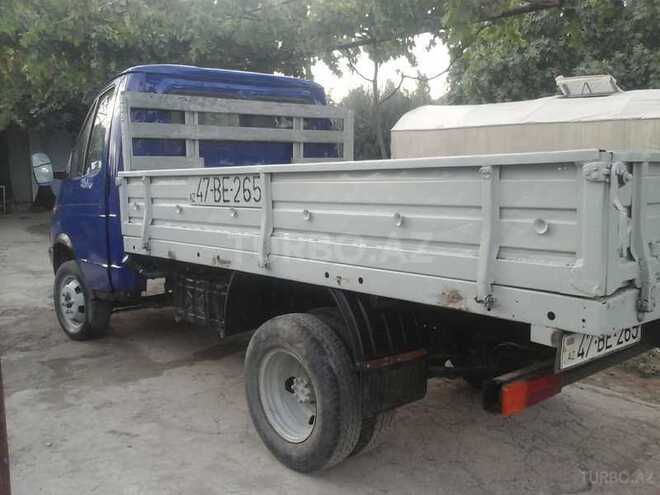 GAZ 330200 1996, 3,200,000 km - 2.4 л - Salyan