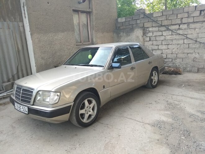 Mercedes E 220 1993, 384,324 km - 0.2 л - Bakı