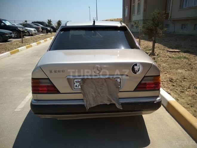 Mercedes E 220 1993, 384,324 km - 0.2 л - Bakı