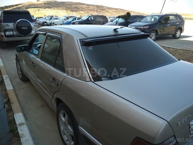 Mercedes E 220 1993, 384,324 km - 0.2 л - Bakı