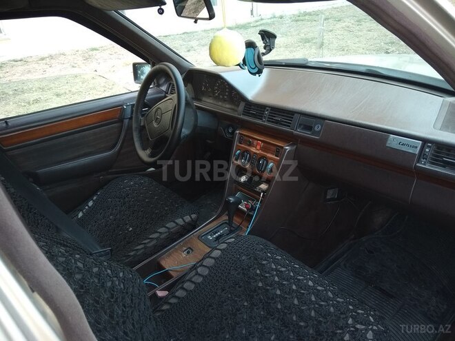 Mercedes E 220 1993, 384,324 km - 0.2 л - Bakı